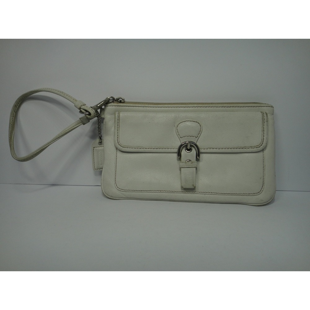 Coach Hamptons Skinny Leather Wristlet White Leather Buckle Front Flap Zippered